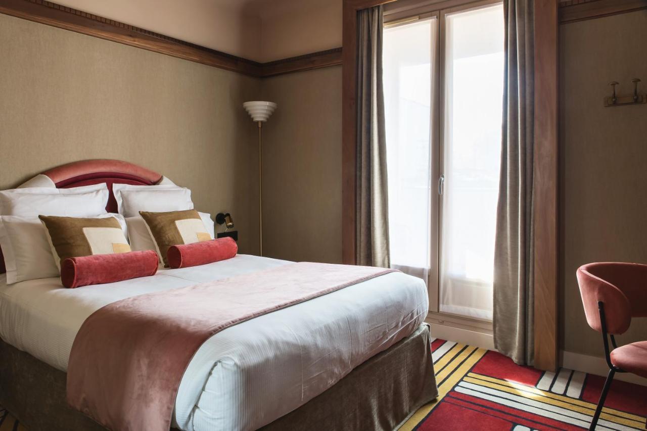 Western Mercedes 4*